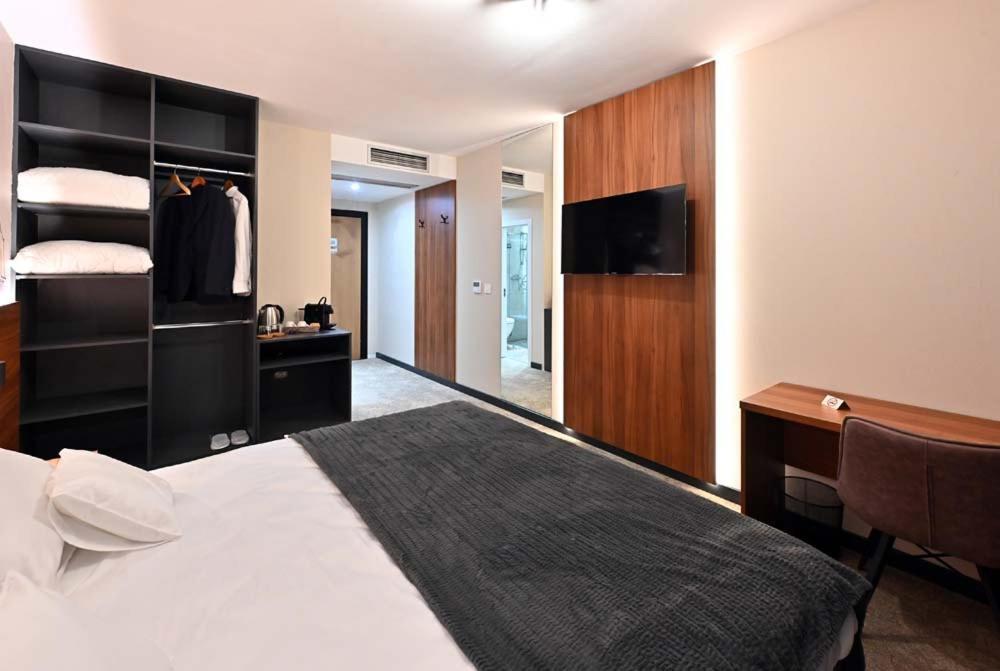 Tvrdjava Rooms - Novi Sad Extérieur photo
